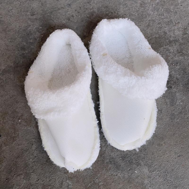 Sneaker Care Accessories - 居心地の良い冬用靴ライナー、厚みのある豪華なインナーパッド、取り外し可能な毛皮のようなインソール、ユニセックスのクラシックなガーデンサンダル用の暖かいアクセサリー