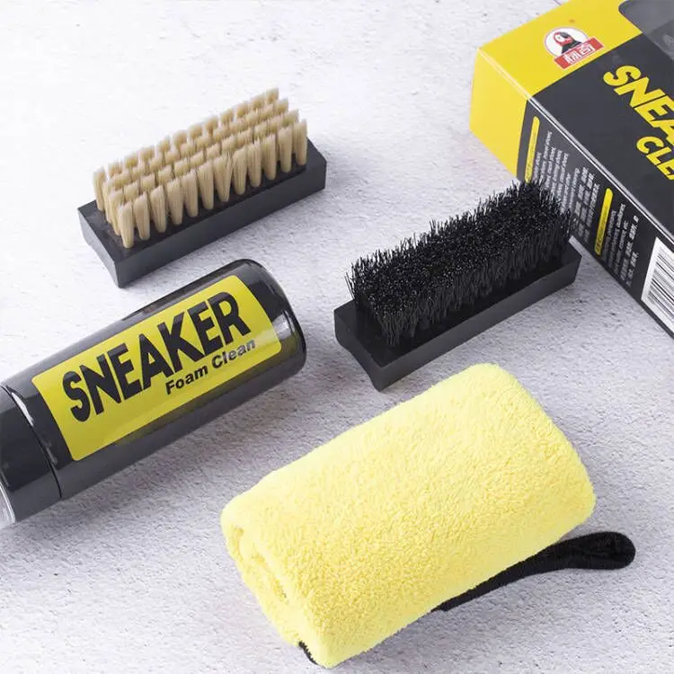 水なしフォームスニーカークリーナー 150 ミリリットル靴ク - Sneaker Care Spray のレビューと価格